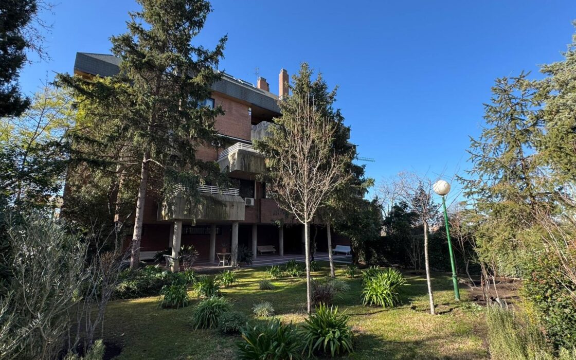 Элитная квартира в Мадриде 114 кв.м с террасой и видом