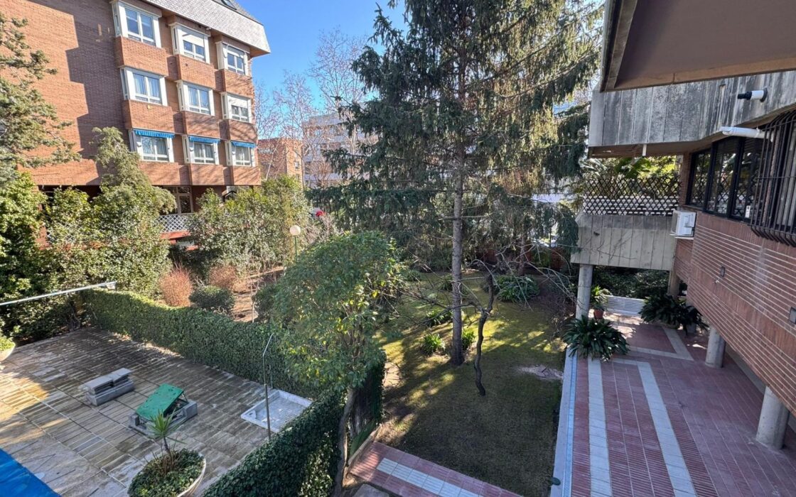 Элитная квартира в Мадриде 114 кв.м с террасой и видом