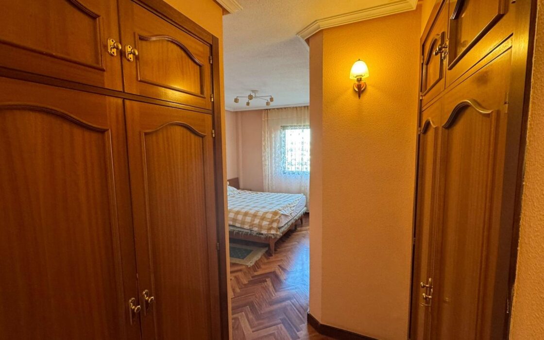 Элитная квартира в Мадриде 114 кв.м с террасой и видом