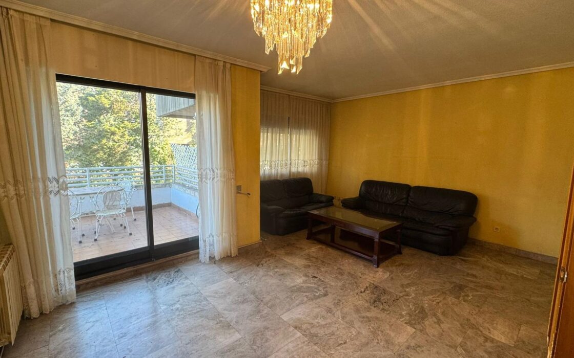 Элитная квартира в Мадриде 114 кв.м с террасой и видом