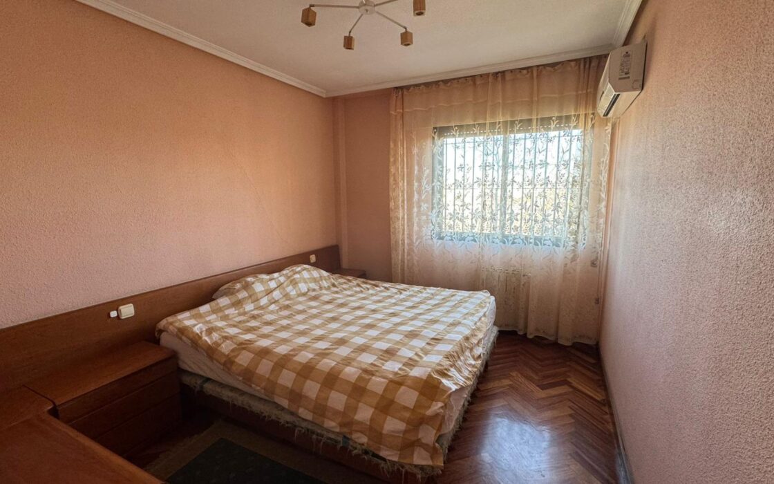 Элитная квартира в Мадриде 114 кв.м с террасой и видом