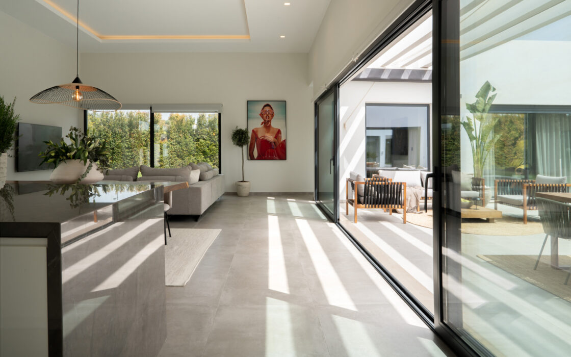 Вілла в Valle Romano 5 кімнат з терасою 319 кв.м біля моря