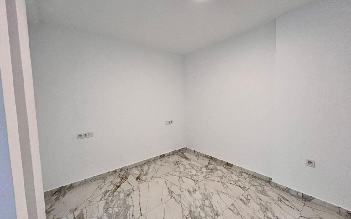 Апартаменты в Торревьехе 2 комнаты у пляжа Playa de los Locos