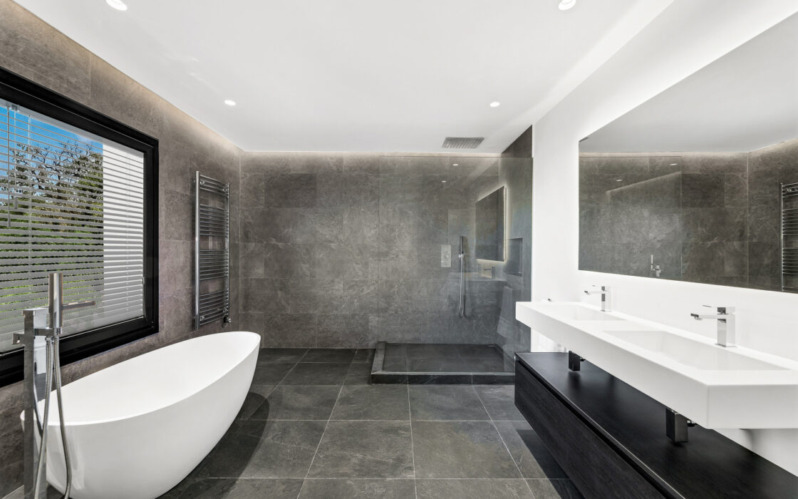 Розкішний будинок з терасою в Андалусії 492 кв.м