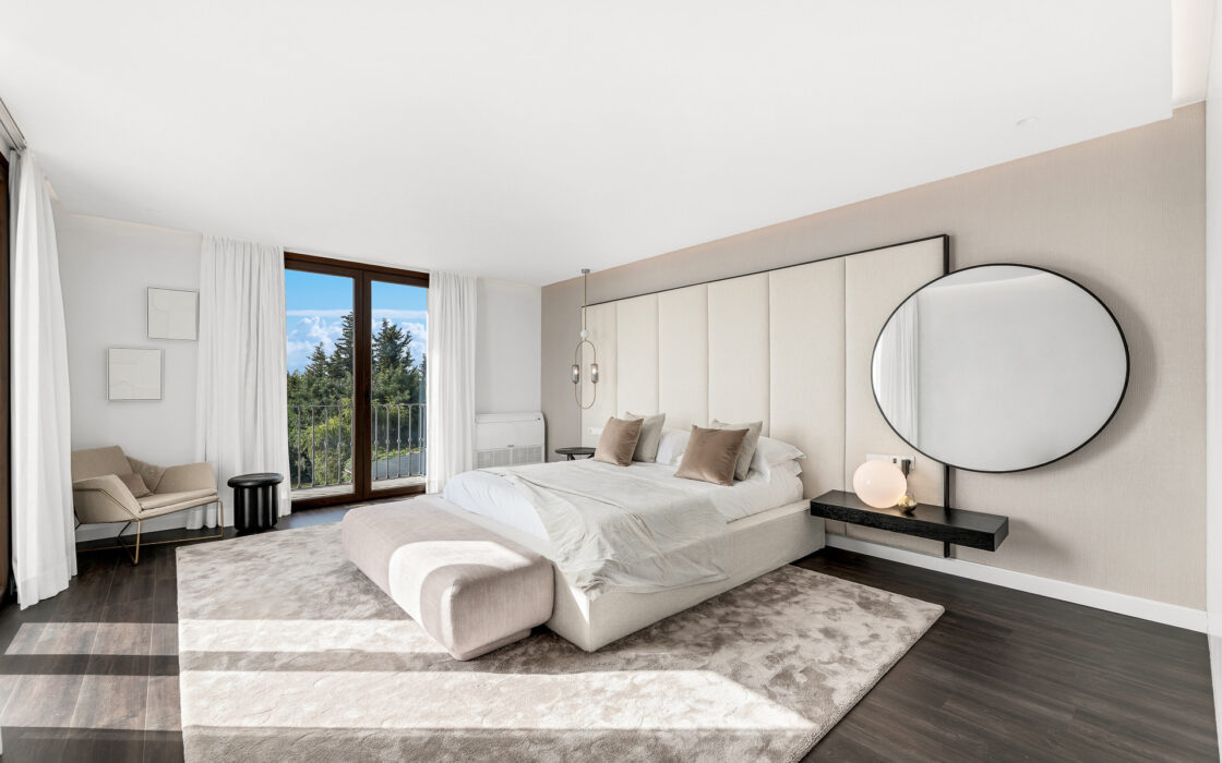 Розкішний будинок з терасою в Андалусії 492 кв.м