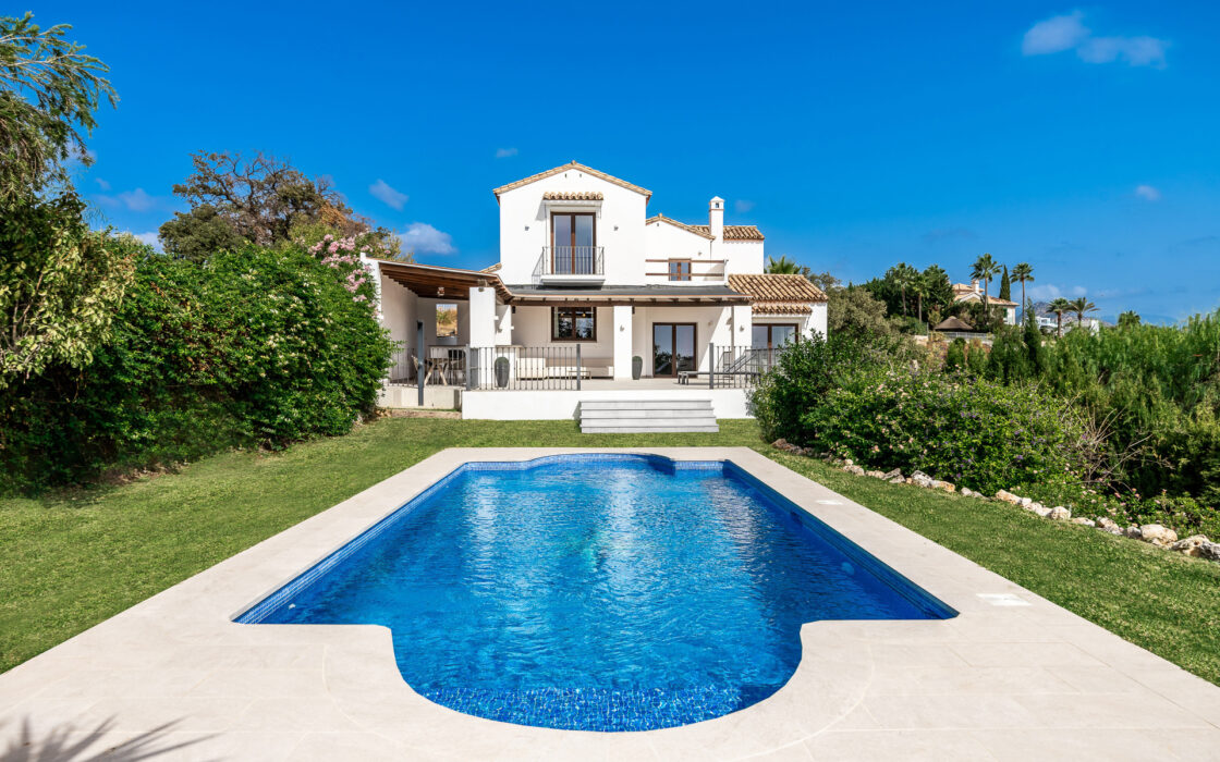 Розкішний будинок з терасою в Андалусії 492 кв.м