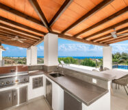 Розкішний будинок з терасою в Андалусії 492 кв.м