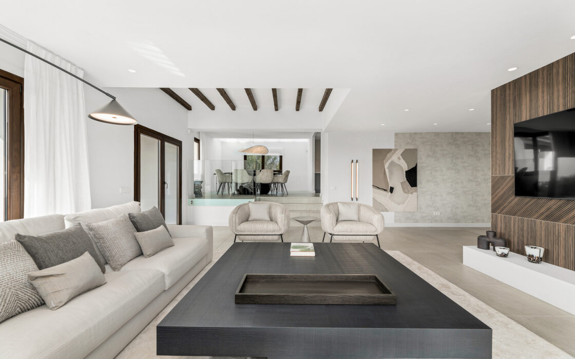 Розкішний будинок з терасою в Андалусії 492 кв.м