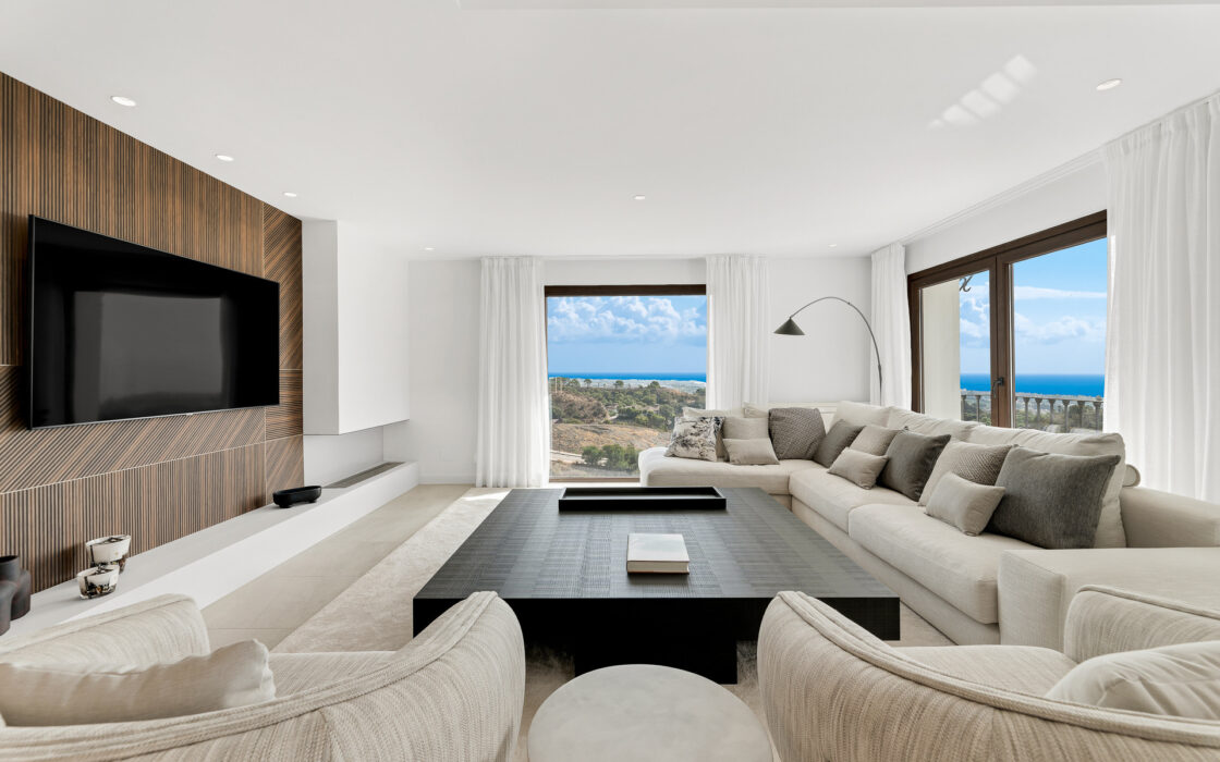 Розкішний будинок з терасою в Андалусії 492 кв.м