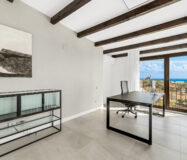 Розкішний будинок з терасою в Андалусії 492 кв.м