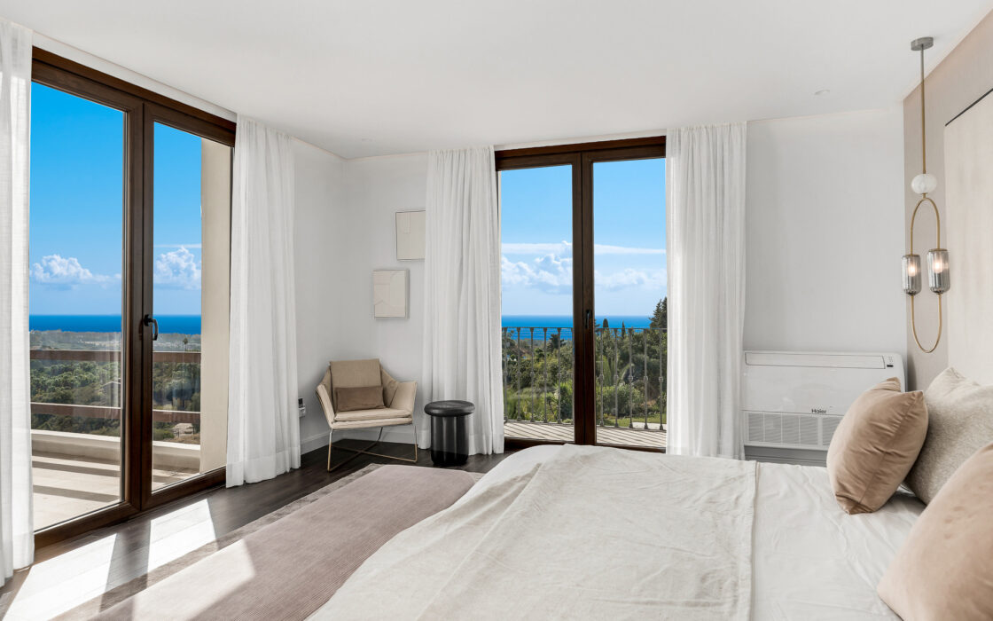 Розкішний будинок з терасою в Андалусії 492 кв.м