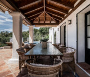 Четырехкомнатная вилла в El Madroñal с террасой 255 кв.м