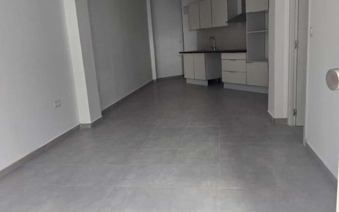 Апартаменты 59 кв.м в Аликанте, удобное месторасположение