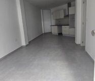 Апартаменты 59 кв.м в Аликанте, удобное месторасположение