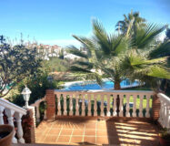 Вилла 489 кв.м в La Sierrezuela с террасой и мебелью