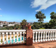 Вилла 489 кв.м в La Sierrezuela с террасой и мебелью