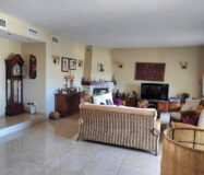 Вилла 489 кв.м в La Sierrezuela с террасой и мебелью