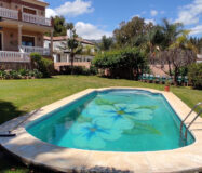 Вилла 489 кв.м в La Sierrezuela с террасой и мебелью