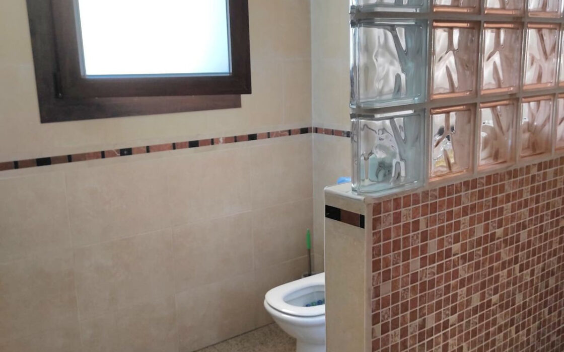 Вилла 489 кв.м в La Sierrezuela с террасой и мебелью