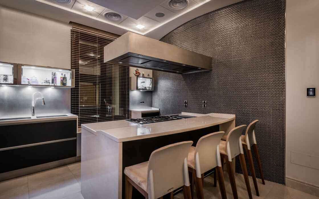 Вилла на Востоке Марбельи, 7 спален, терраса, 1190 кв.м.