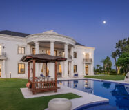 Вилла на Востоке Марбельи, 7 спален, терраса, 1190 кв.м.