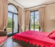 Вилла на Востоке Марбельи, 7 спален, терраса, 1190 кв.м.