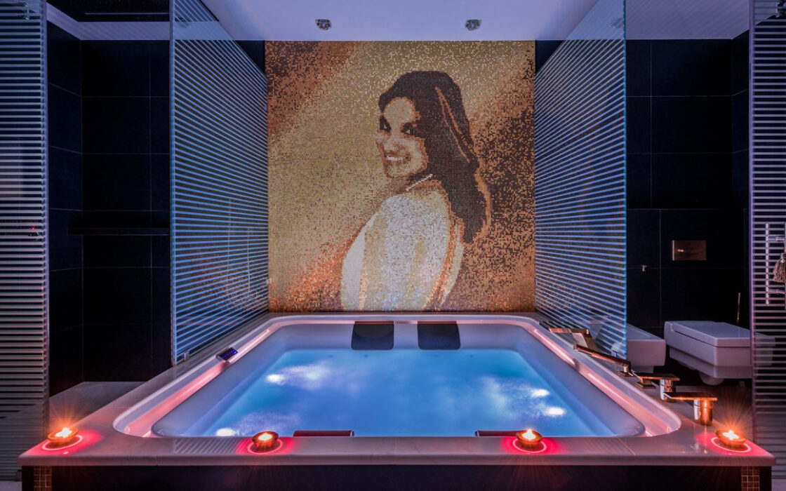 Вилла на Востоке Марбельи, 7 спален, терраса, 1190 кв.м.