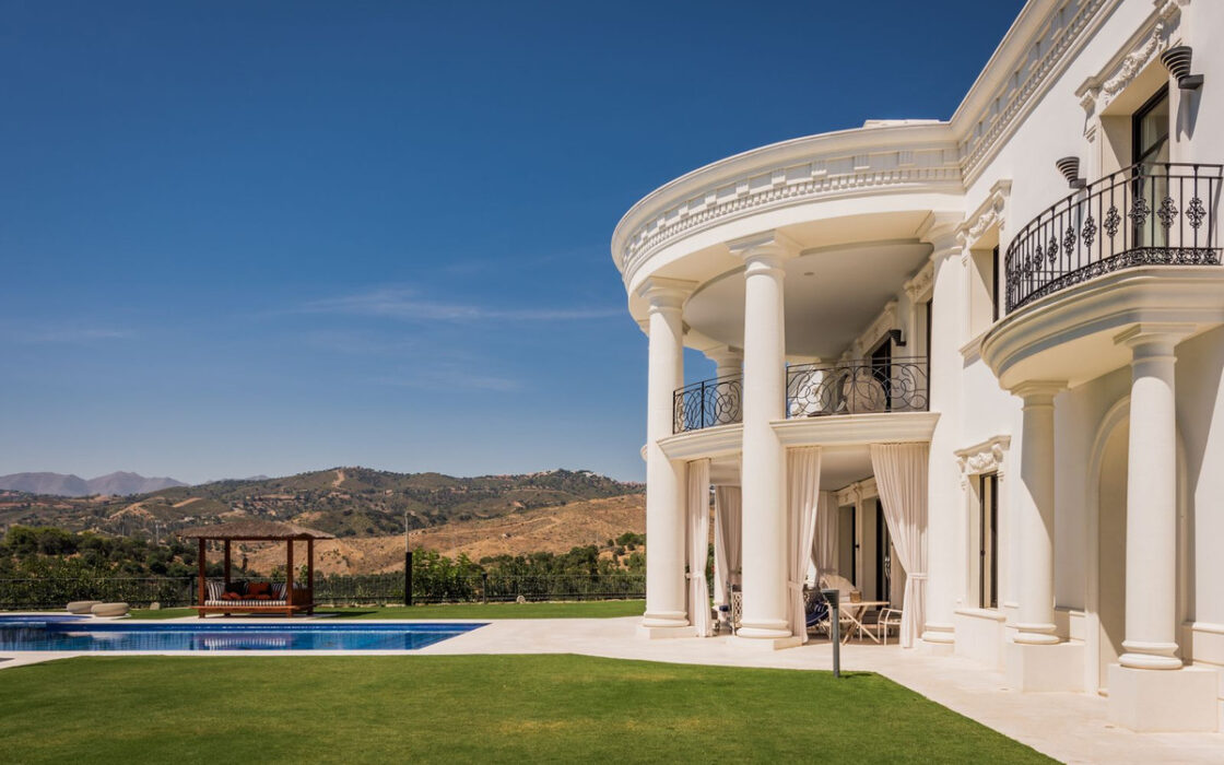 Вилла на Востоке Марбельи, 7 спален, терраса, 1190 кв.м.