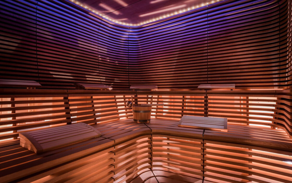 Вилла на Востоке Марбельи, 7 спален, терраса, 1190 кв.м.