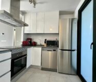 Современная квартира в Пилар-де-ла-Орадада с террасой 61 кв.м