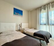 Современная квартира в Пилар-де-ла-Орадада с террасой 61 кв.м