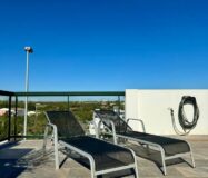 Современная квартира в Пилар-де-ла-Орадада с террасой 61 кв.м