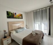 Современная квартира с балконом в Пилар-де-ла-Орадда 61 кв.м