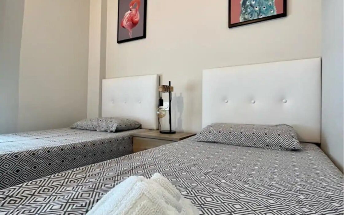 Современная квартира с балконом в Пилар-де-ла-Орадда 61 кв.м