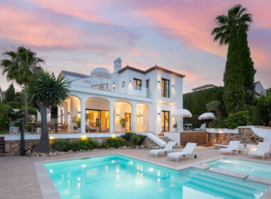 Вілла в Іспанії 235 кв.м з терасою біля моря