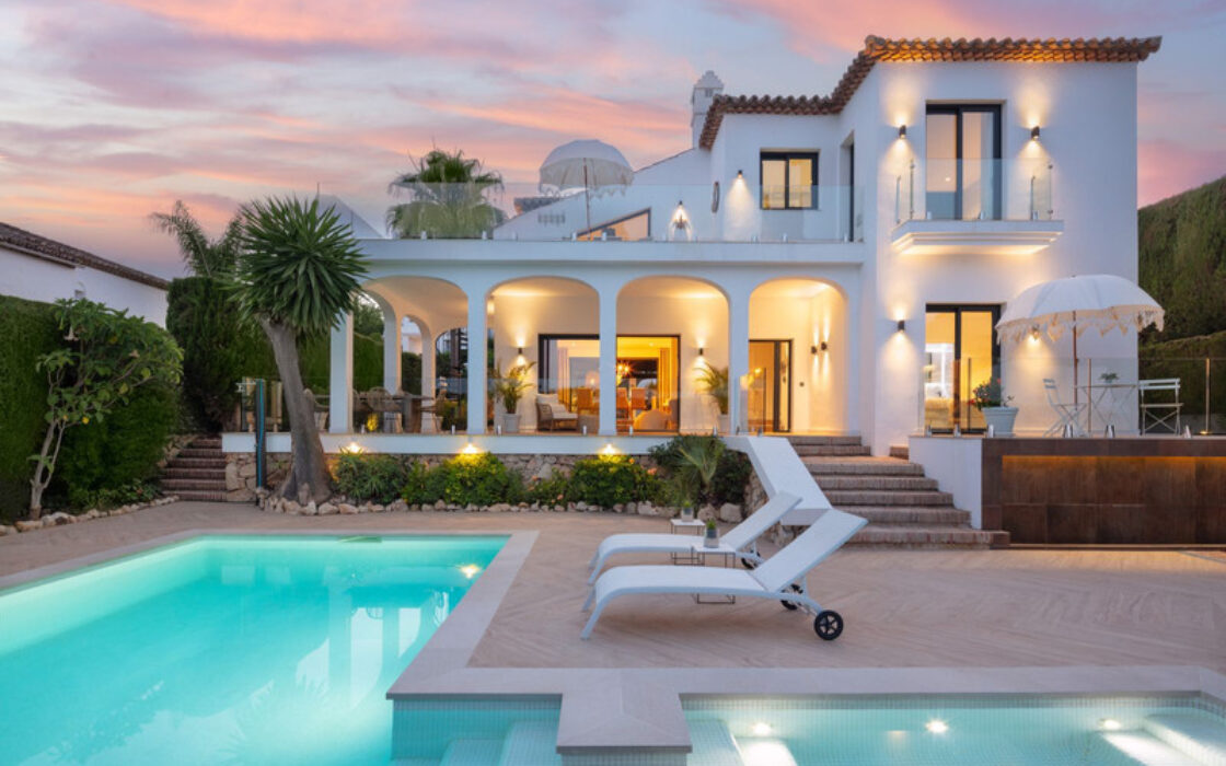 Вілла в Іспанії 235 кв.м з терасою біля моря