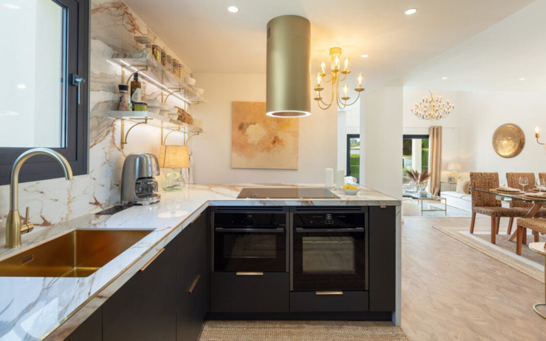 Вілла в Іспанії 235 кв.м з терасою біля моря