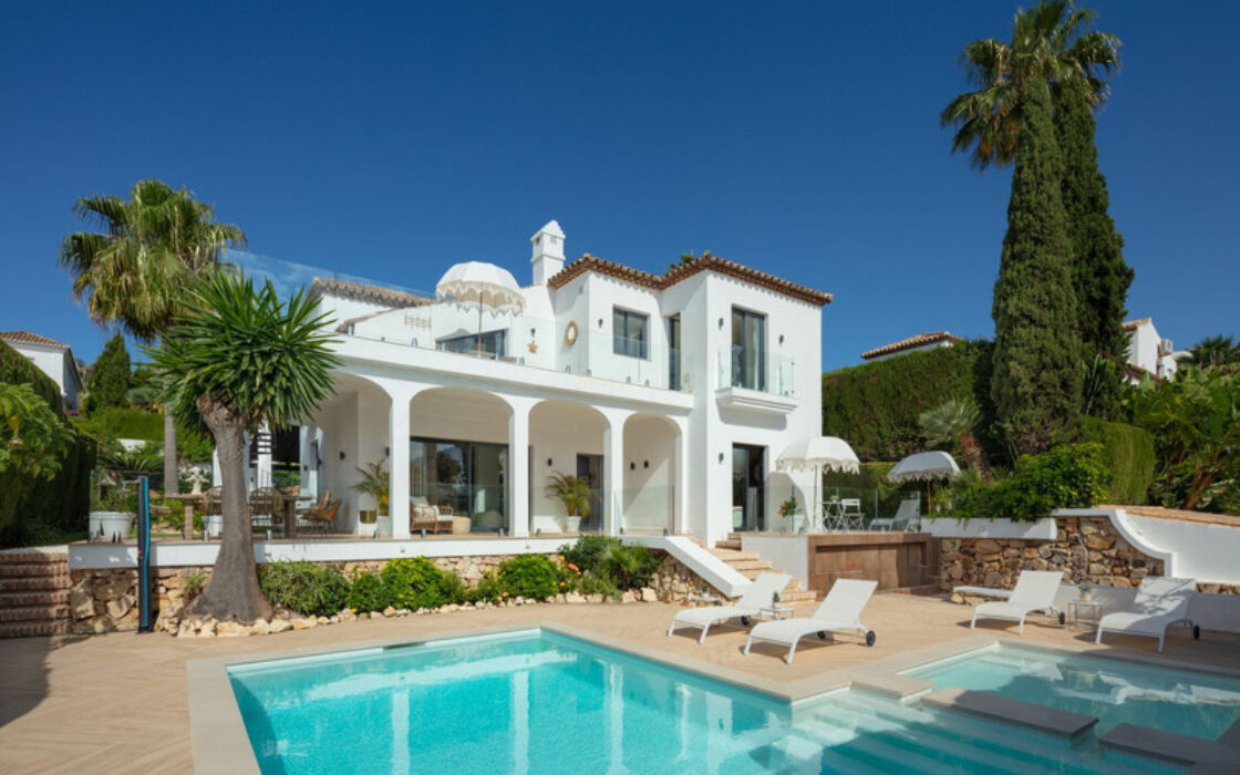 Вілла в Іспанії 235 кв.м з терасою біля моря