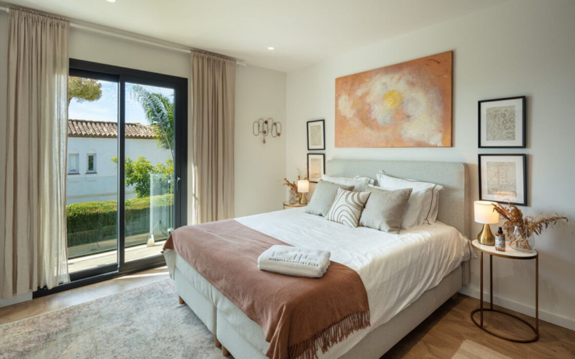 Вілла в Іспанії 235 кв.м з терасою біля моря