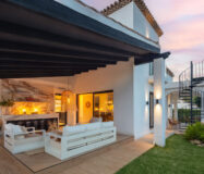 Вілла в Іспанії 235 кв.м з терасою біля моря