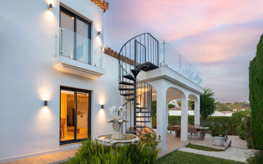 Вілла в Іспанії 235 кв.м з терасою біля моря