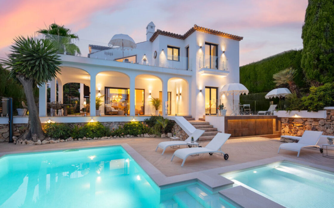 Вілла в Іспанії 235 кв.м з терасою біля моря