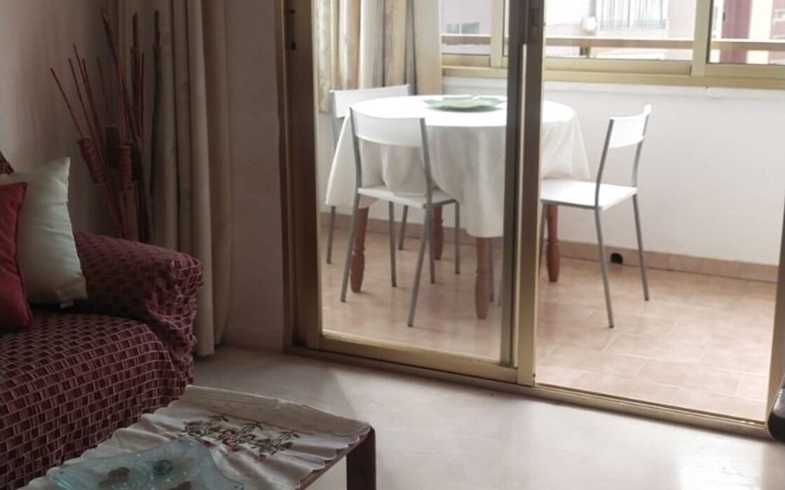 Квартира 54 кв.м с террасой в Бенидорме у моря