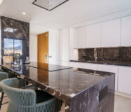 Вілла з терасою в Нойва-Андалусія, 448 кв.м, 6 кімнат