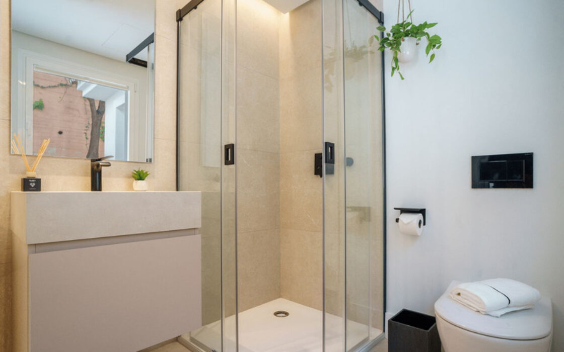 Вілла з терасою в Нойва-Андалусія, 448 кв.м, 6 кімнат