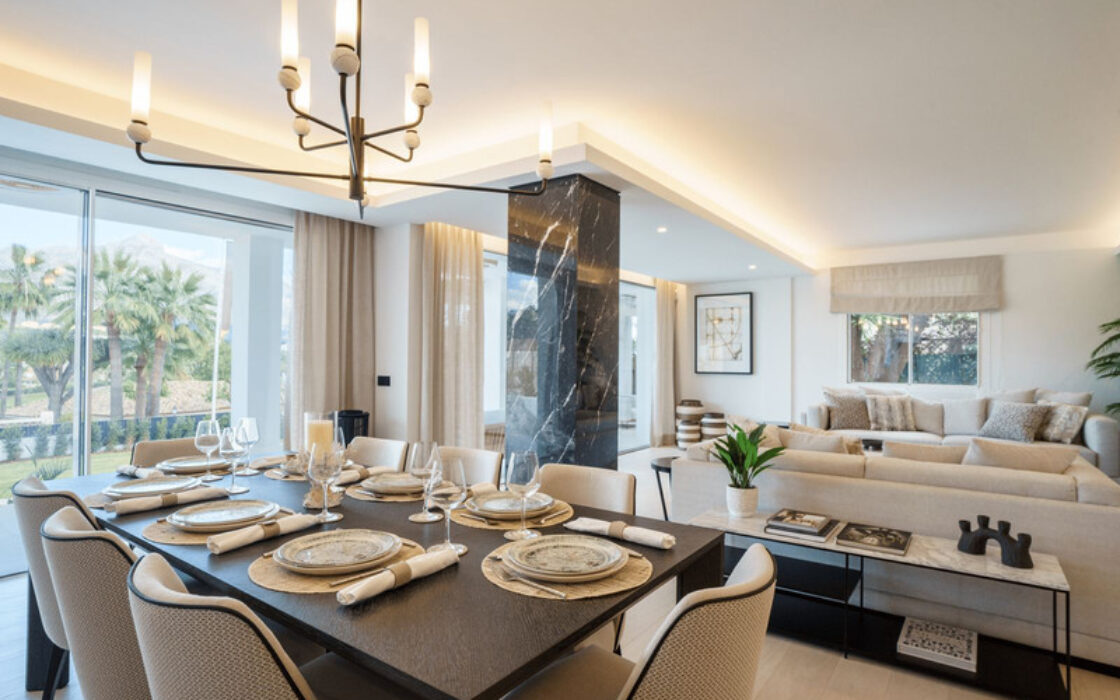 Вілла з терасою в Нойва-Андалусія, 448 кв.м, 6 кімнат