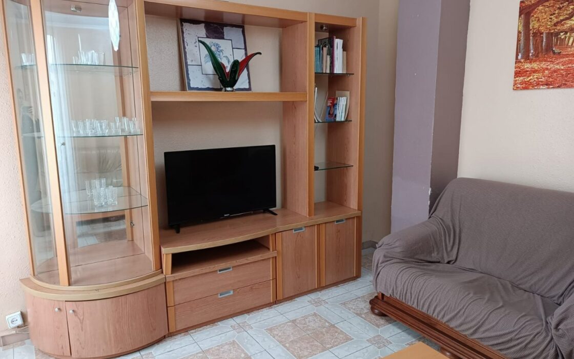 Апартаменти 101 кв.м в Аликанте з 3 спальнями та кондиціонером