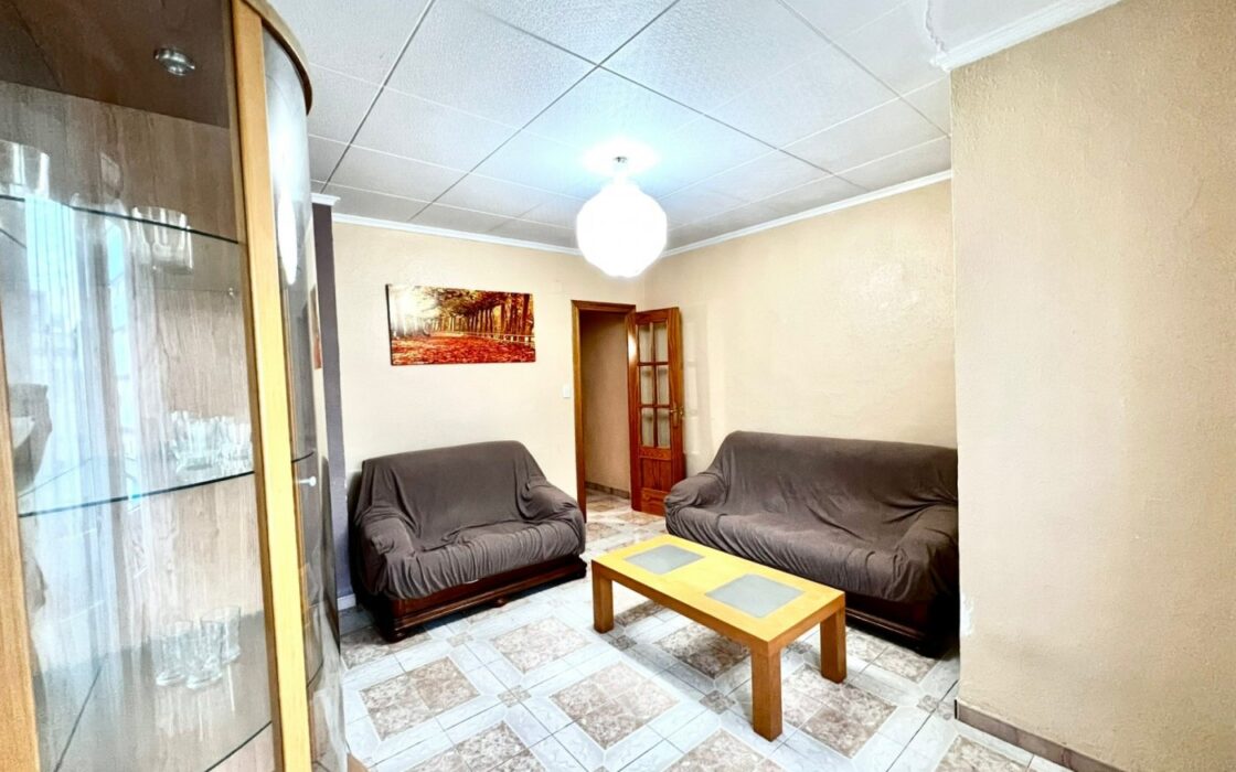 Апартаменти 101 кв.м в Аликанте з 3 спальнями та кондиціонером