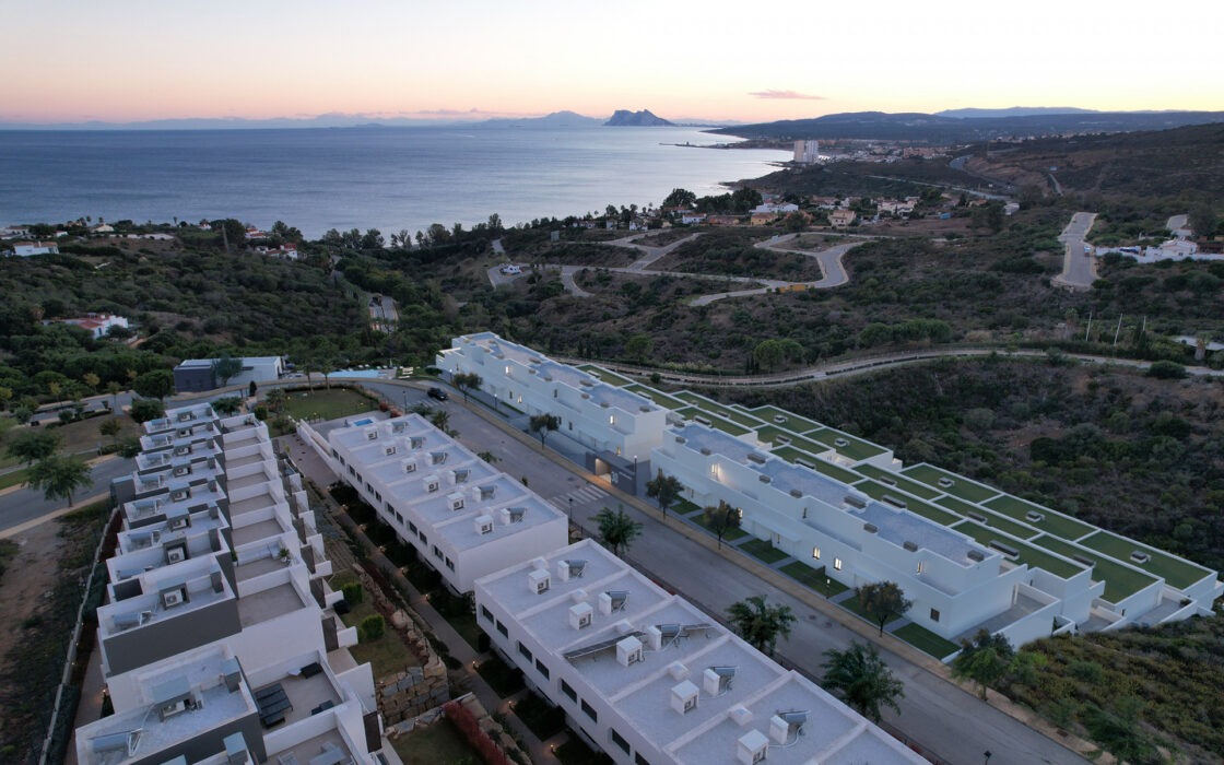 Двоквартирний будинок біля моря з 4 спальнями в Косте 158 кв.м