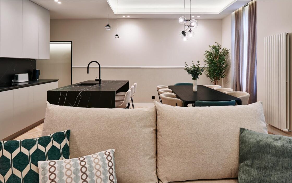 Эксклюзивная квартира в центре Мадрида с джакузи 213 кв.м